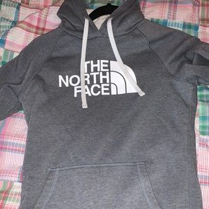 Women’s north face hoodie